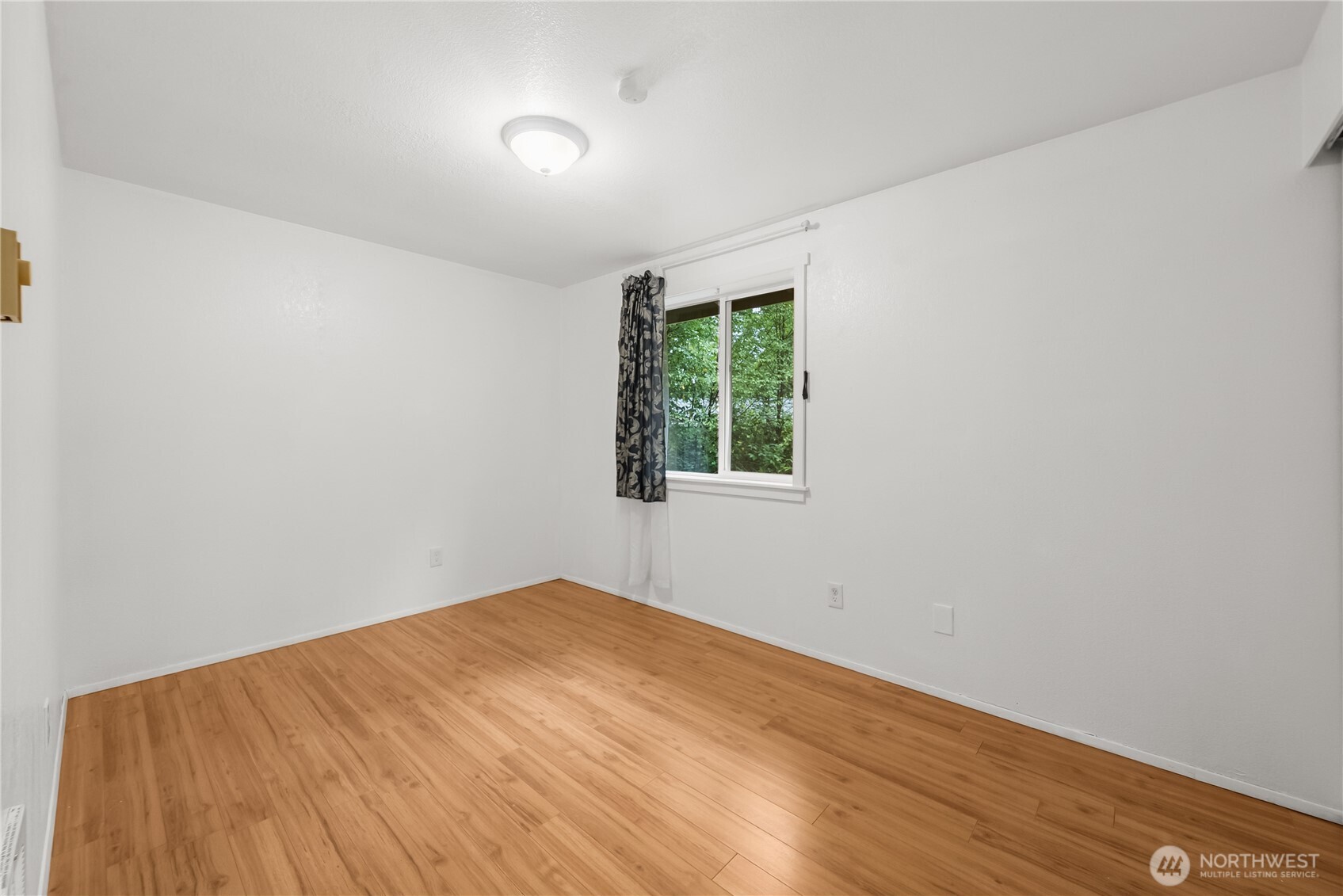 13614 96th Avenue Property Photo 14