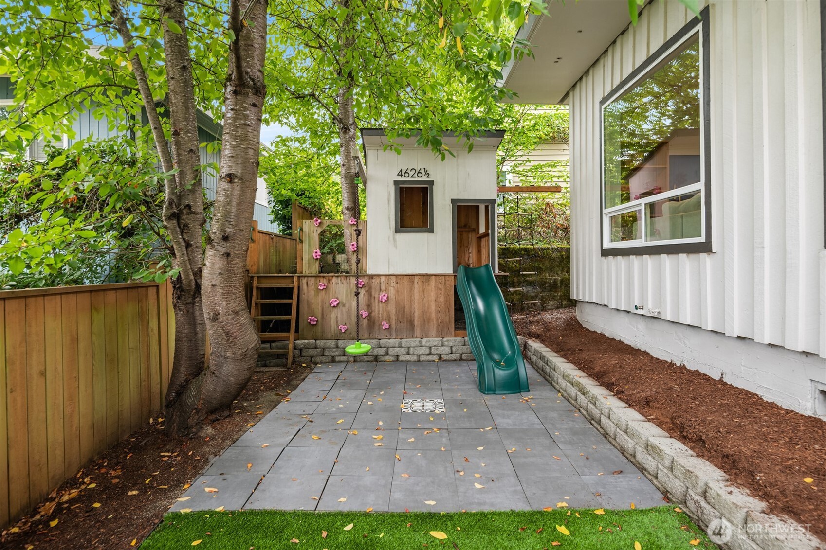 4626 33rd Avenue Property Photo 27