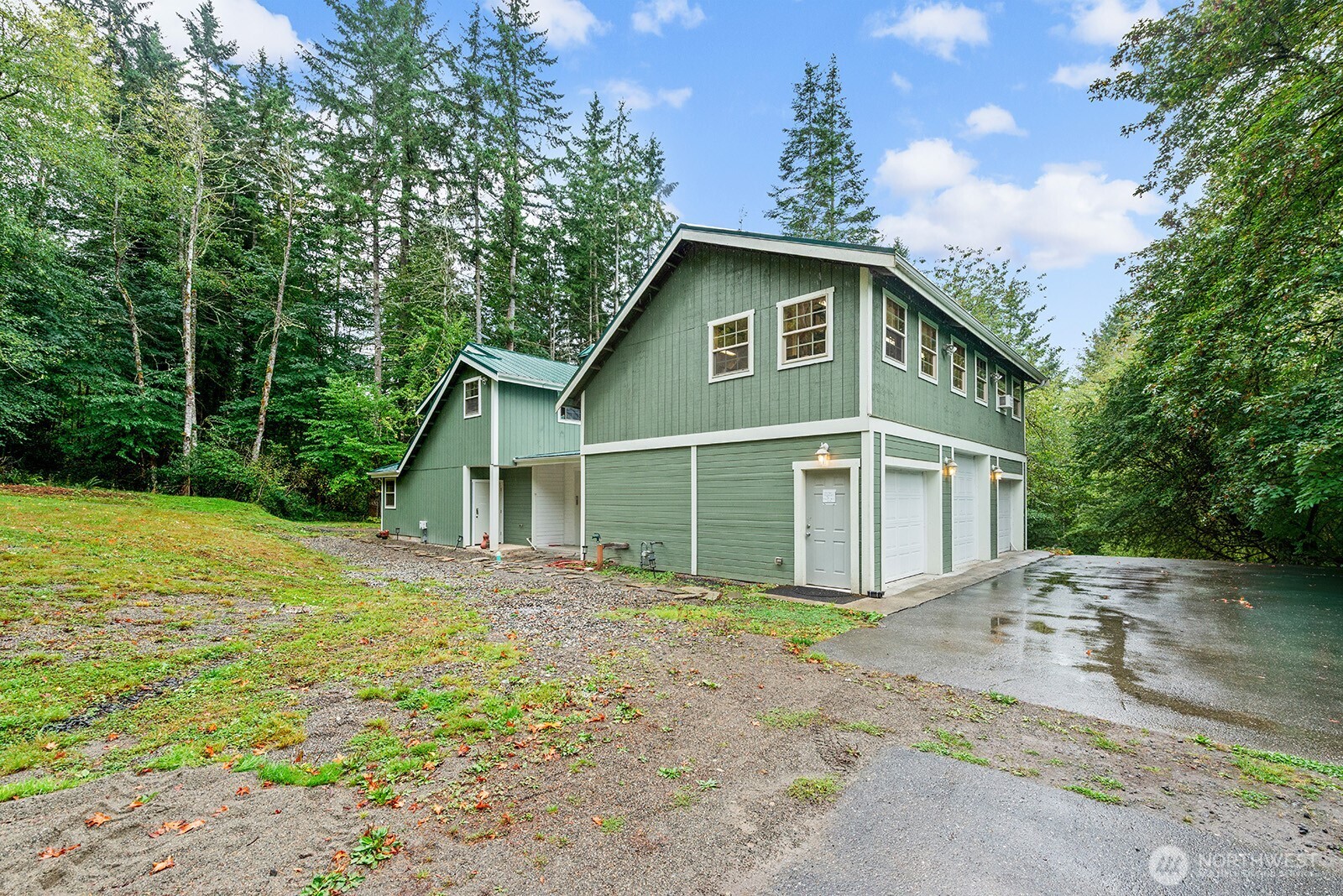 517 Nw Old Orchard Way Property Photo 4