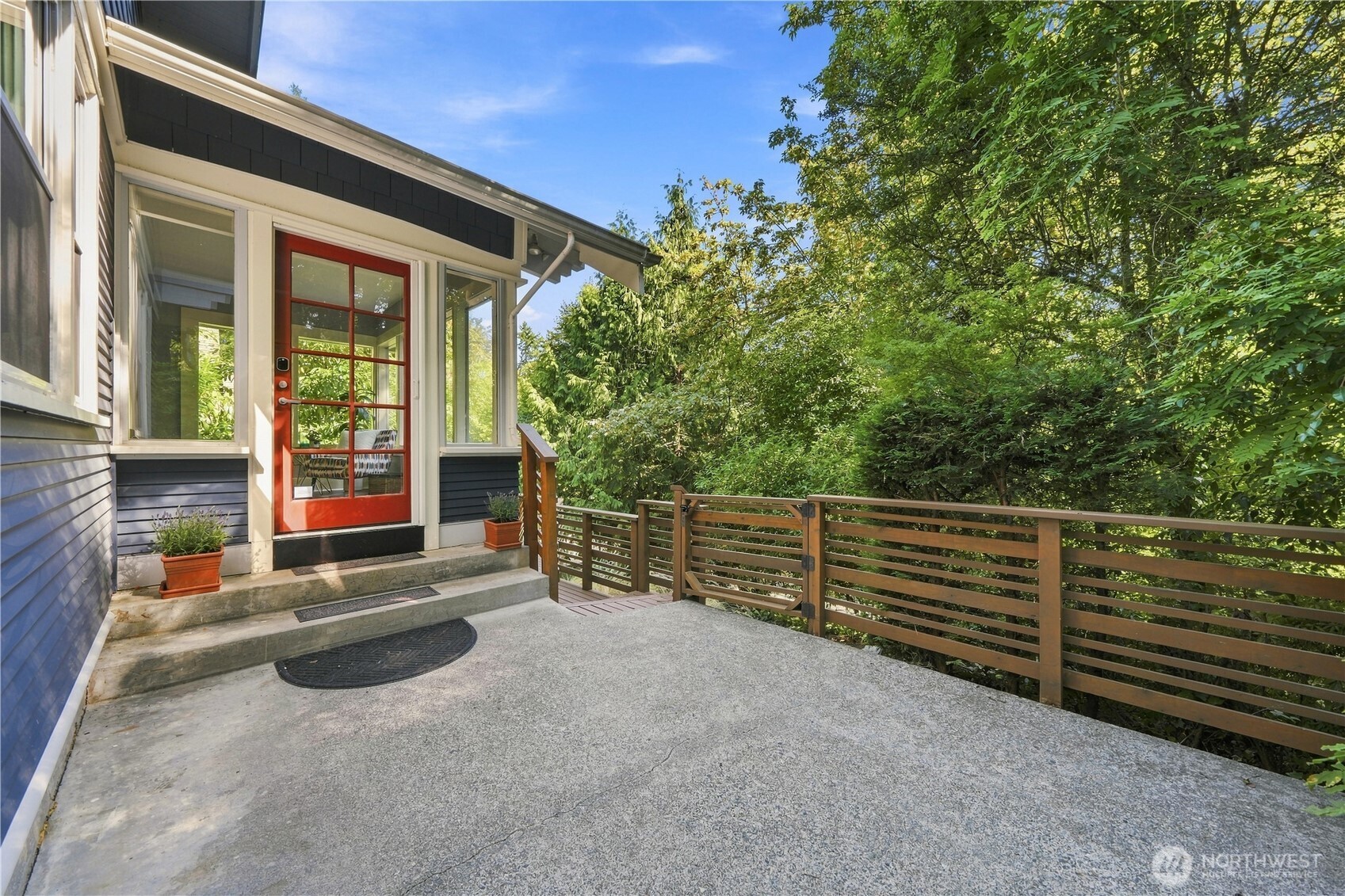 1731 Lake Washington Boulevard Property Photo 3