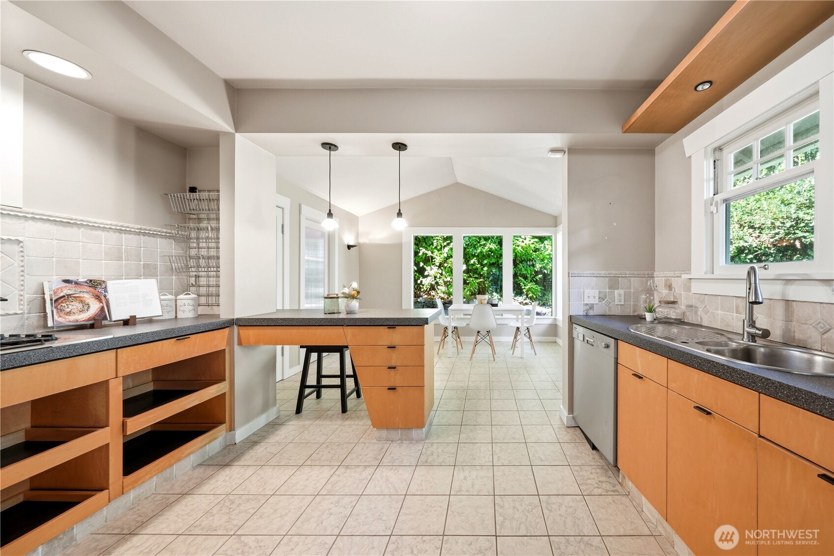 1731 Lake Washington Boulevard Property Photo 10