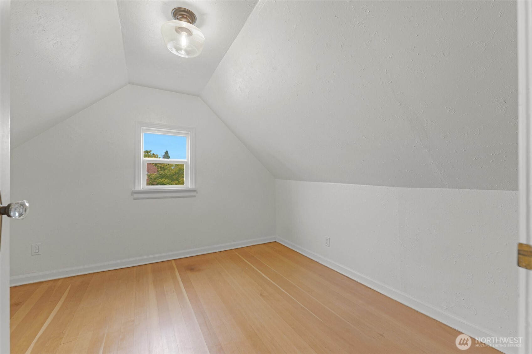 4550 6th Avenue Property Photo 15