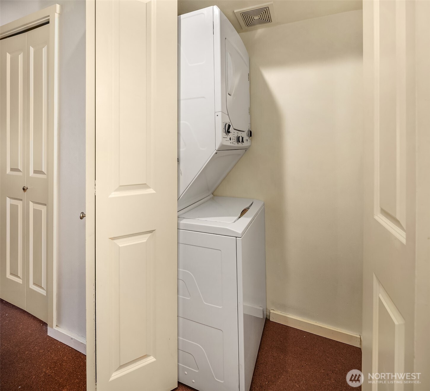 1707 Boylston Avenue 206 Property Photo 8