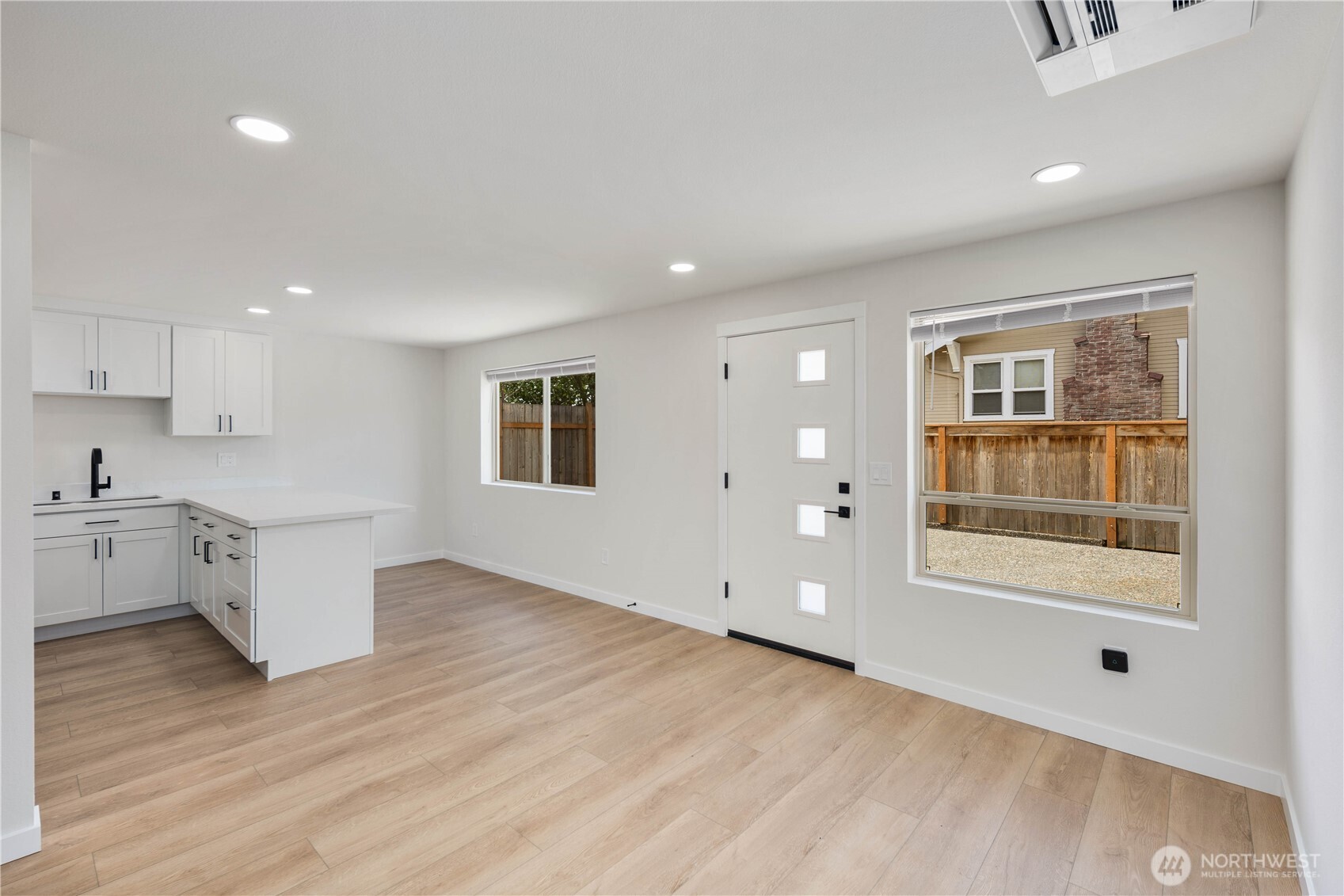 2201 Nw 64th Street D Property Photo 9