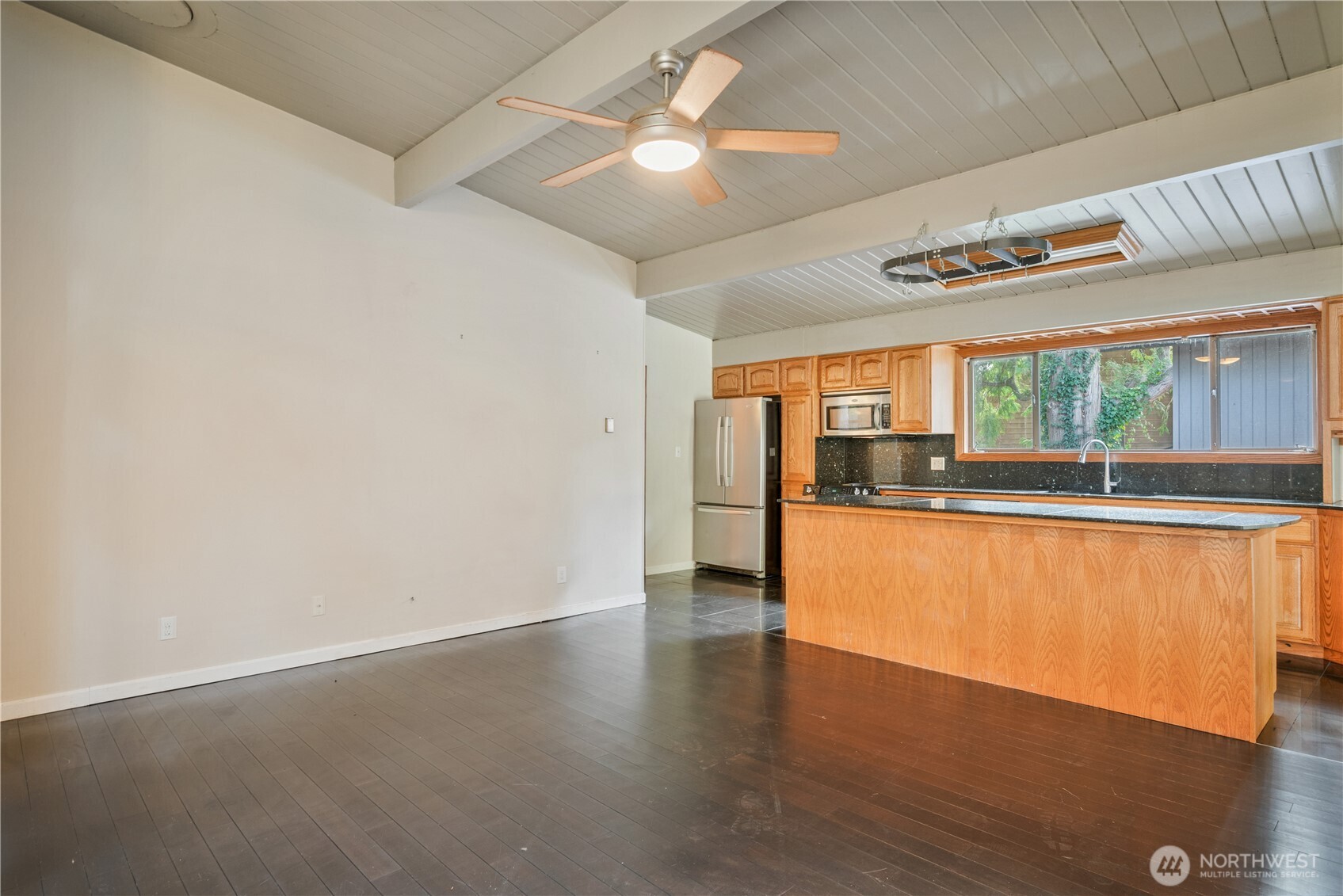 3560 Fairway Lane Property Photo 8
