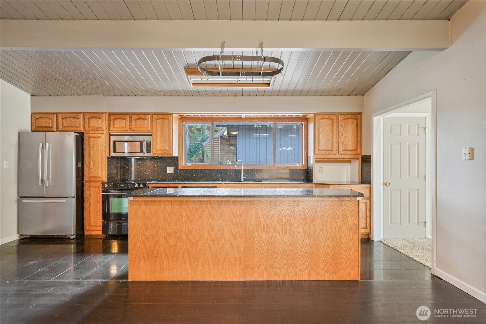 3560 Fairway Lane Property Photo 9