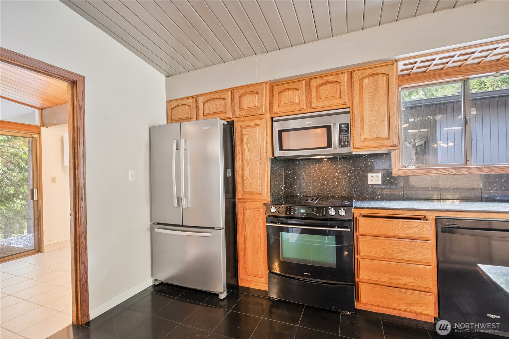 3560 Fairway Lane Property Photo 12
