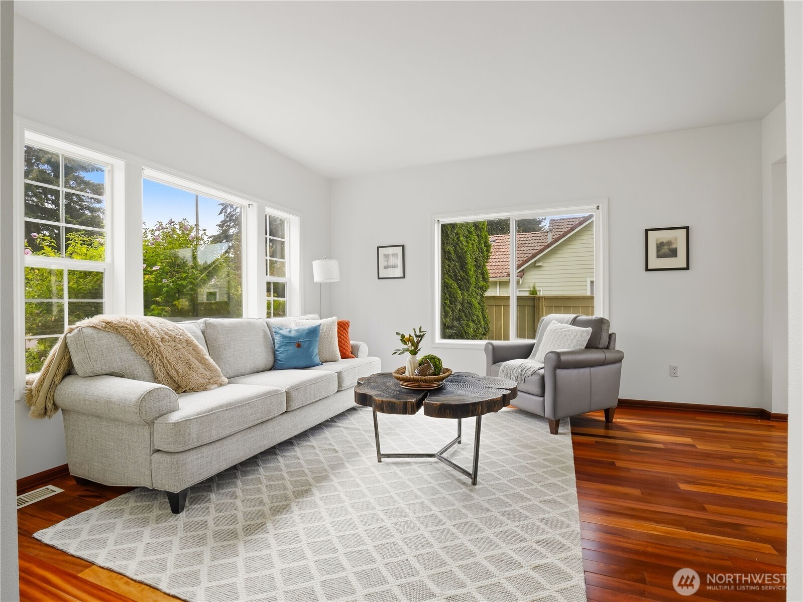 9408 Budd Court Property Photo 4