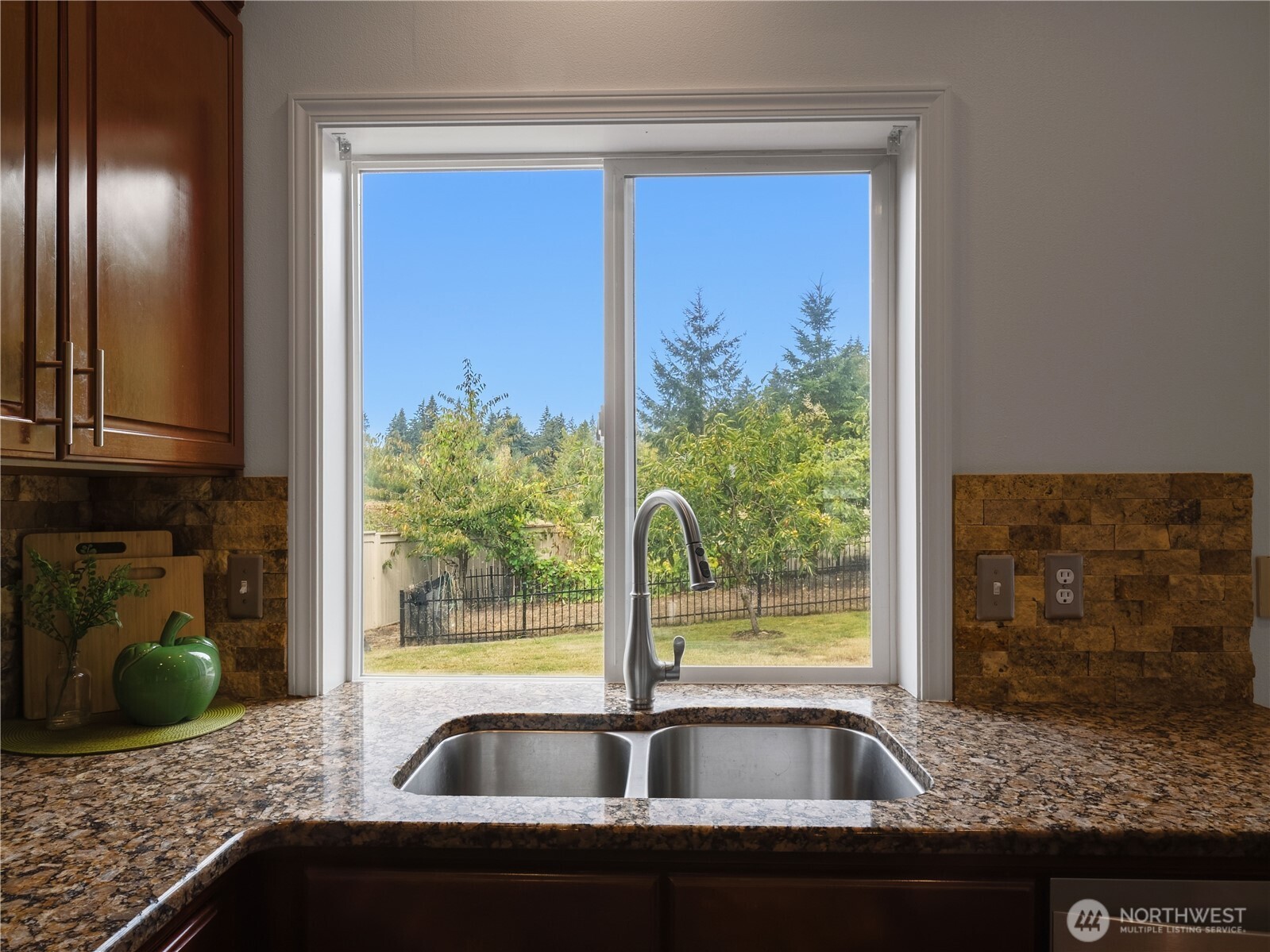 9408 Budd Court Property Photo 11