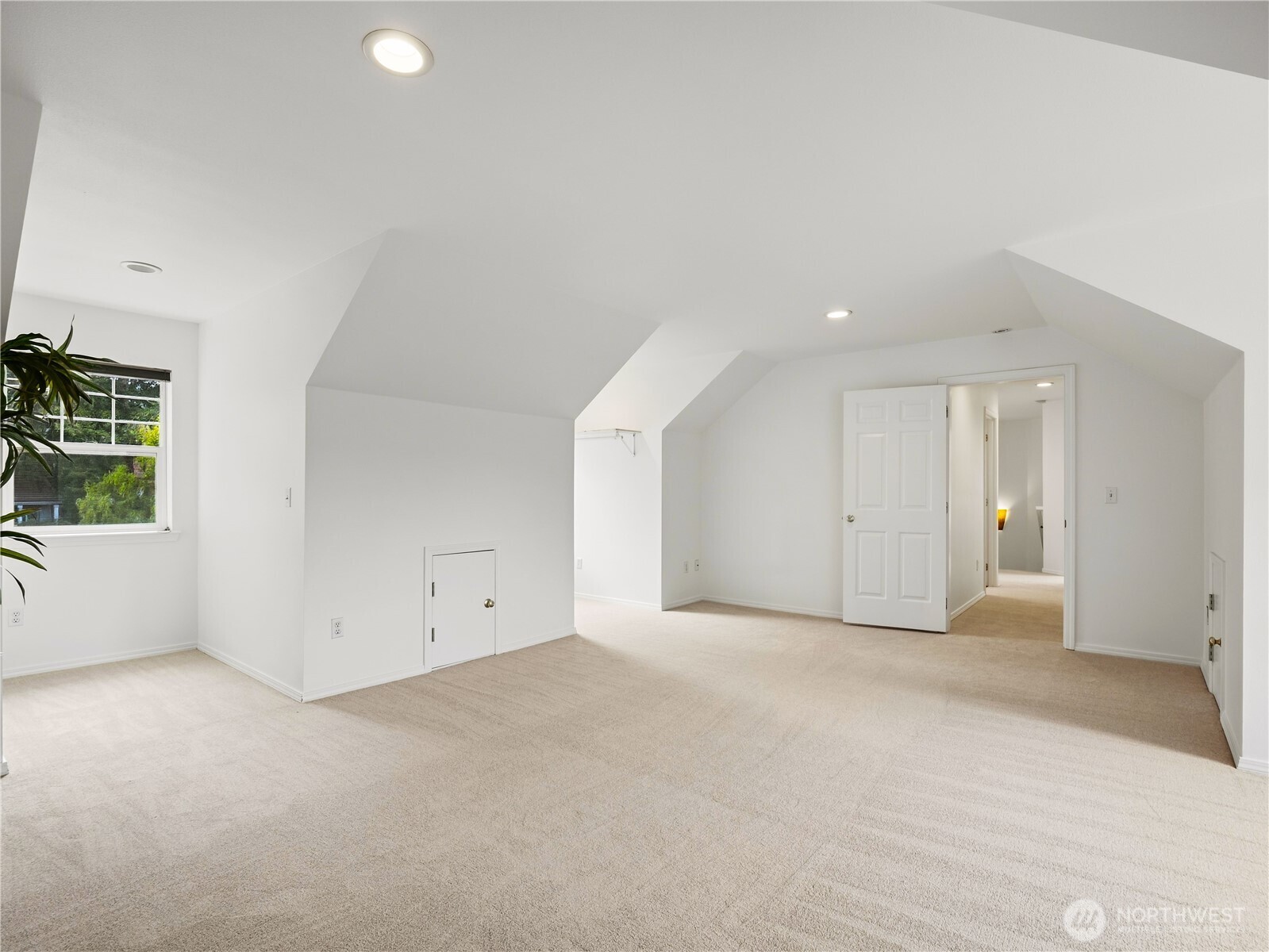 9408 Budd Court Property Photo 33