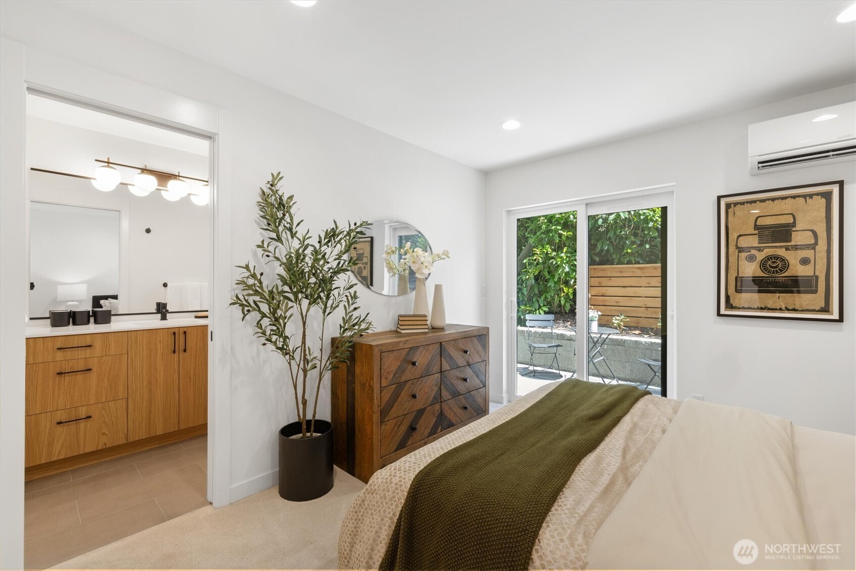 3646 B Greenwood Avenue Property Photo 15