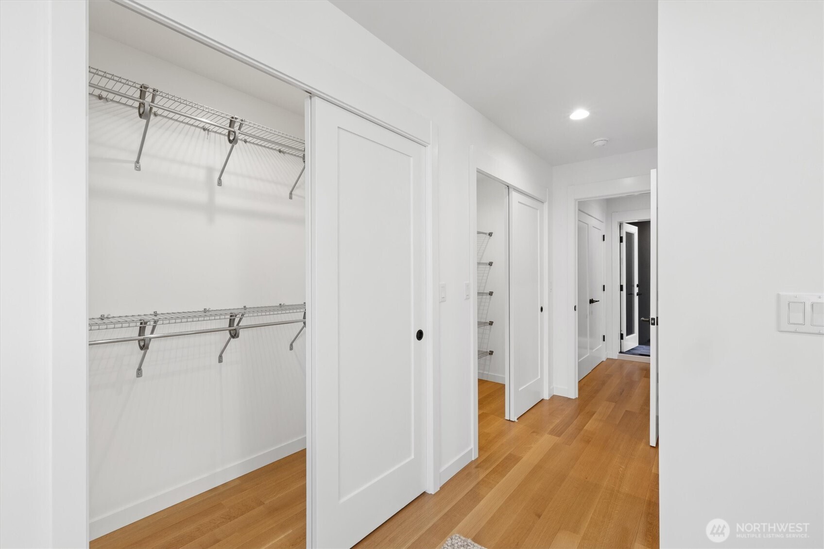 3646 B Greenwood Avenue Property Photo 23