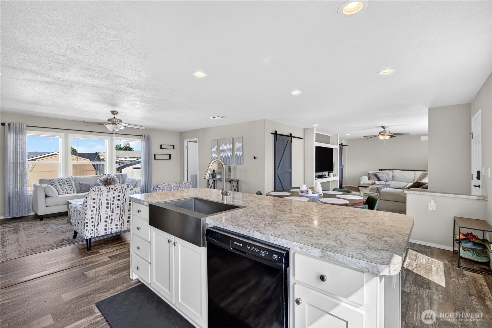 218 Sunshine Circle Property Photo 11
