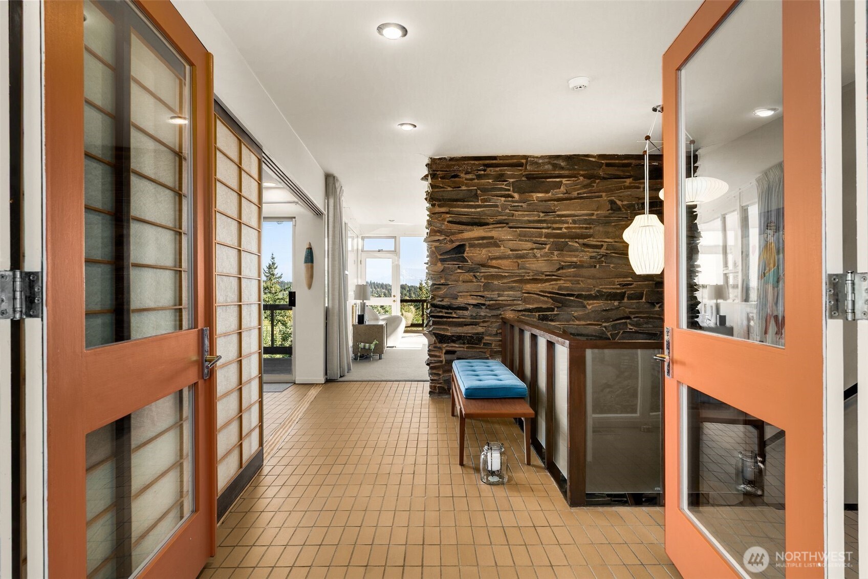 17059 16th Avenue Property Photo 5