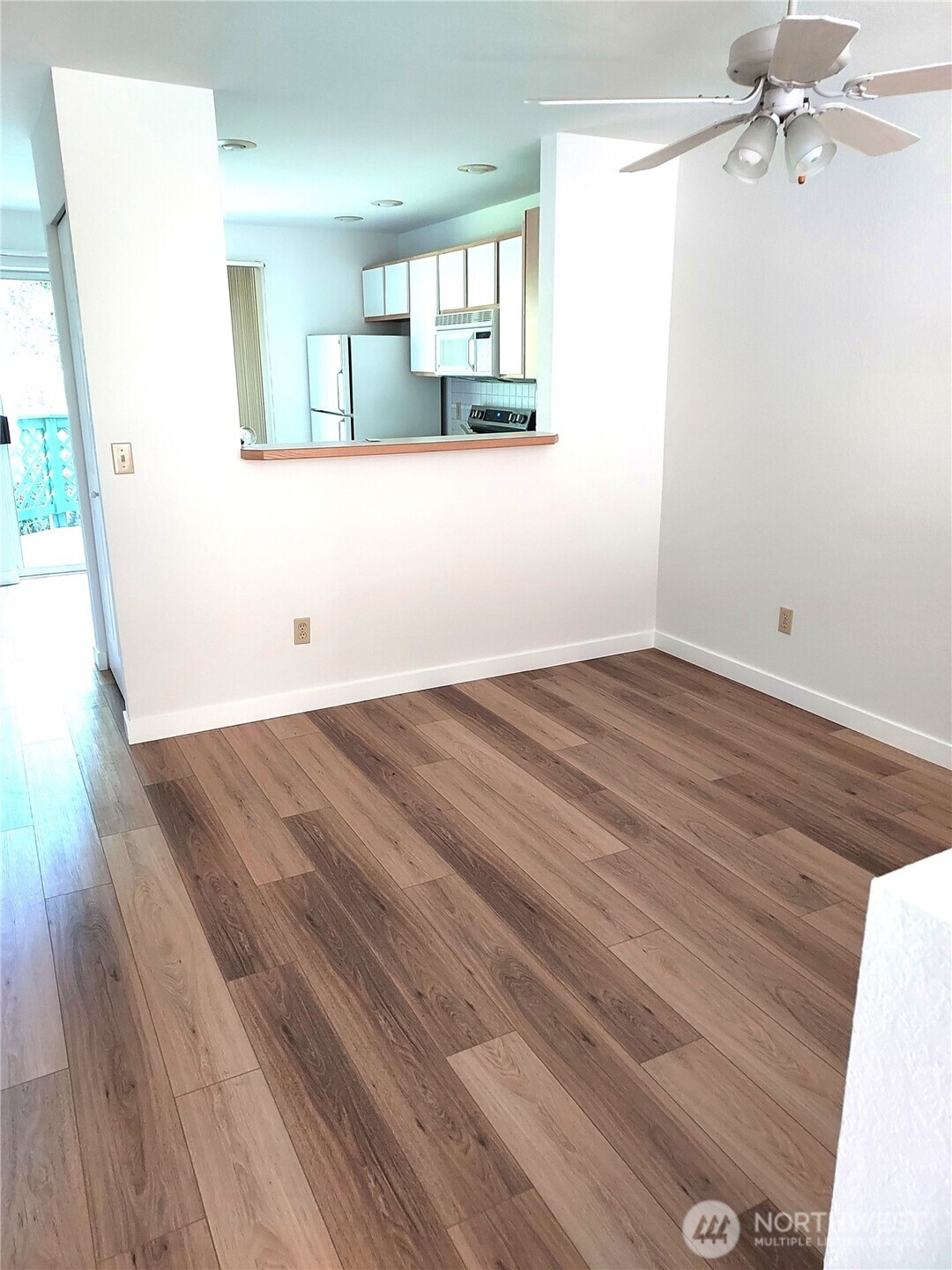 604 122nd Avenue Property Photo 6