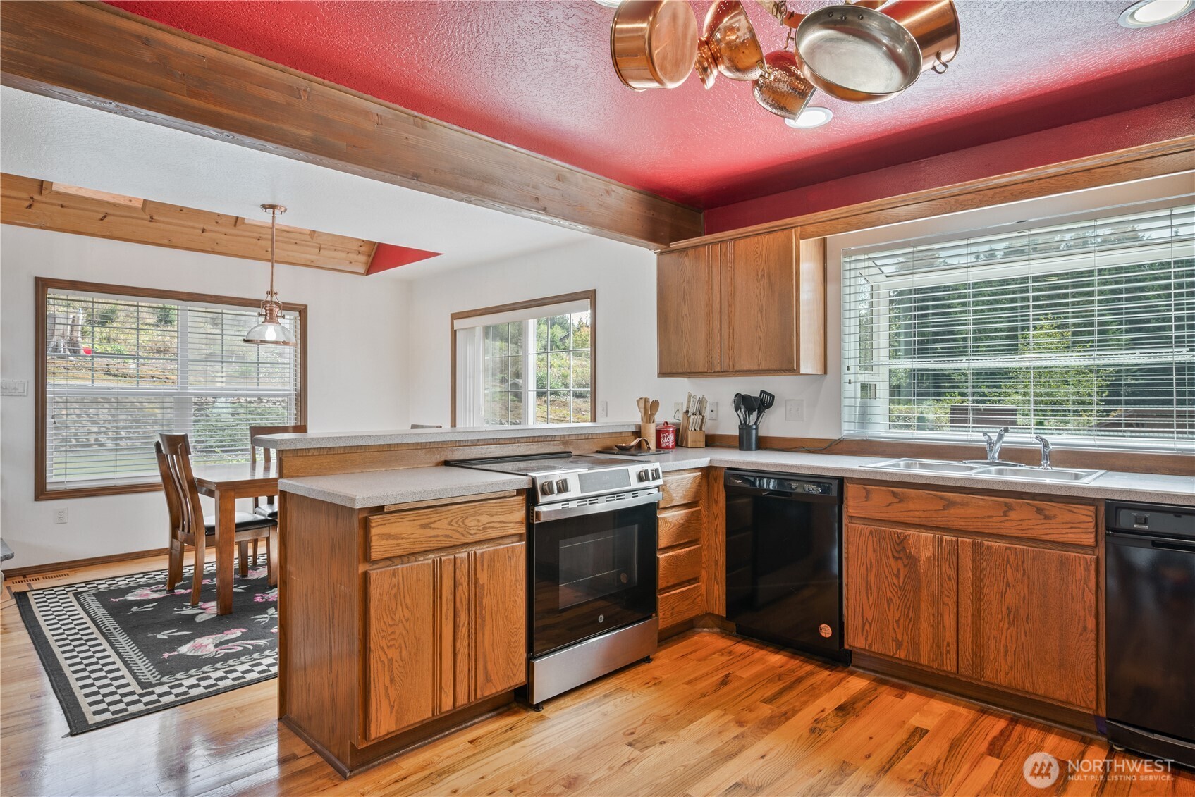 4515 Columbia Heights Road Property Photo 8