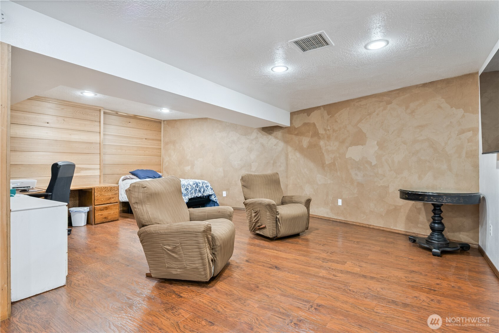 4515 Columbia Heights Road Property Photo 17