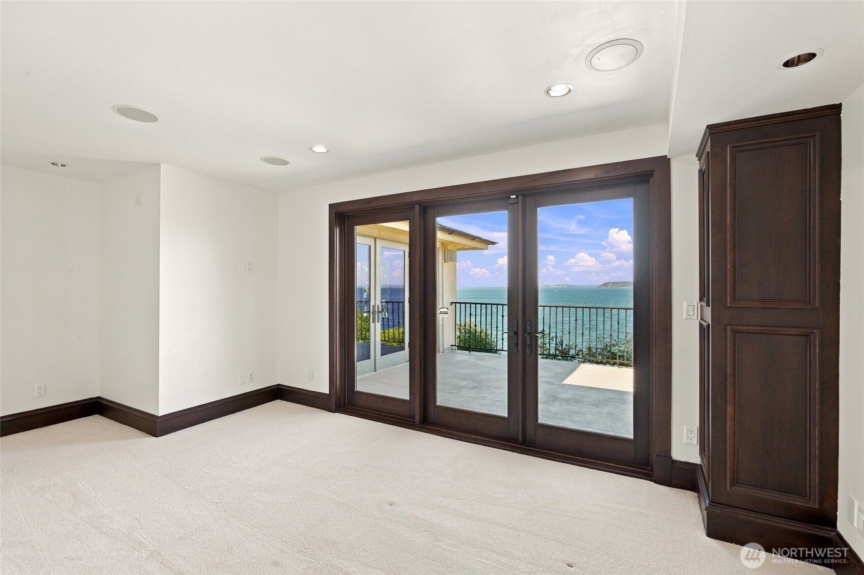 8711 Talbot Road Property Photo 23