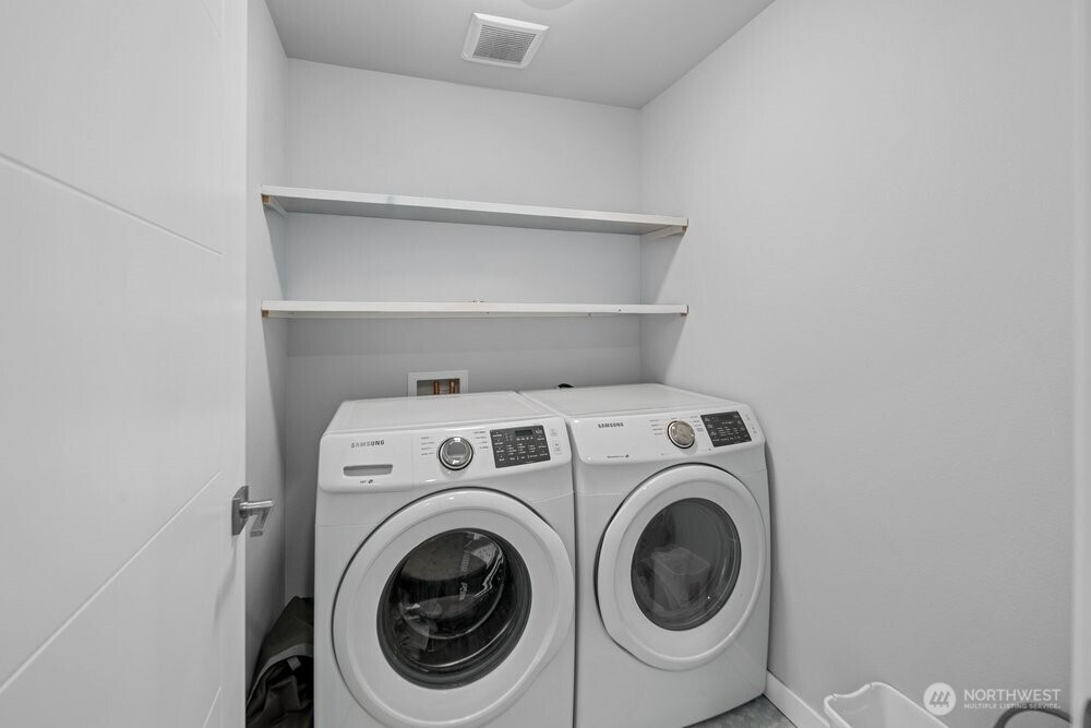 7628 222nd Street A4 Property Photo 21