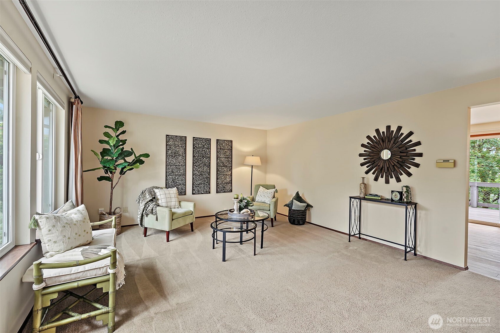 2283 Aspen Street Property Photo 4
