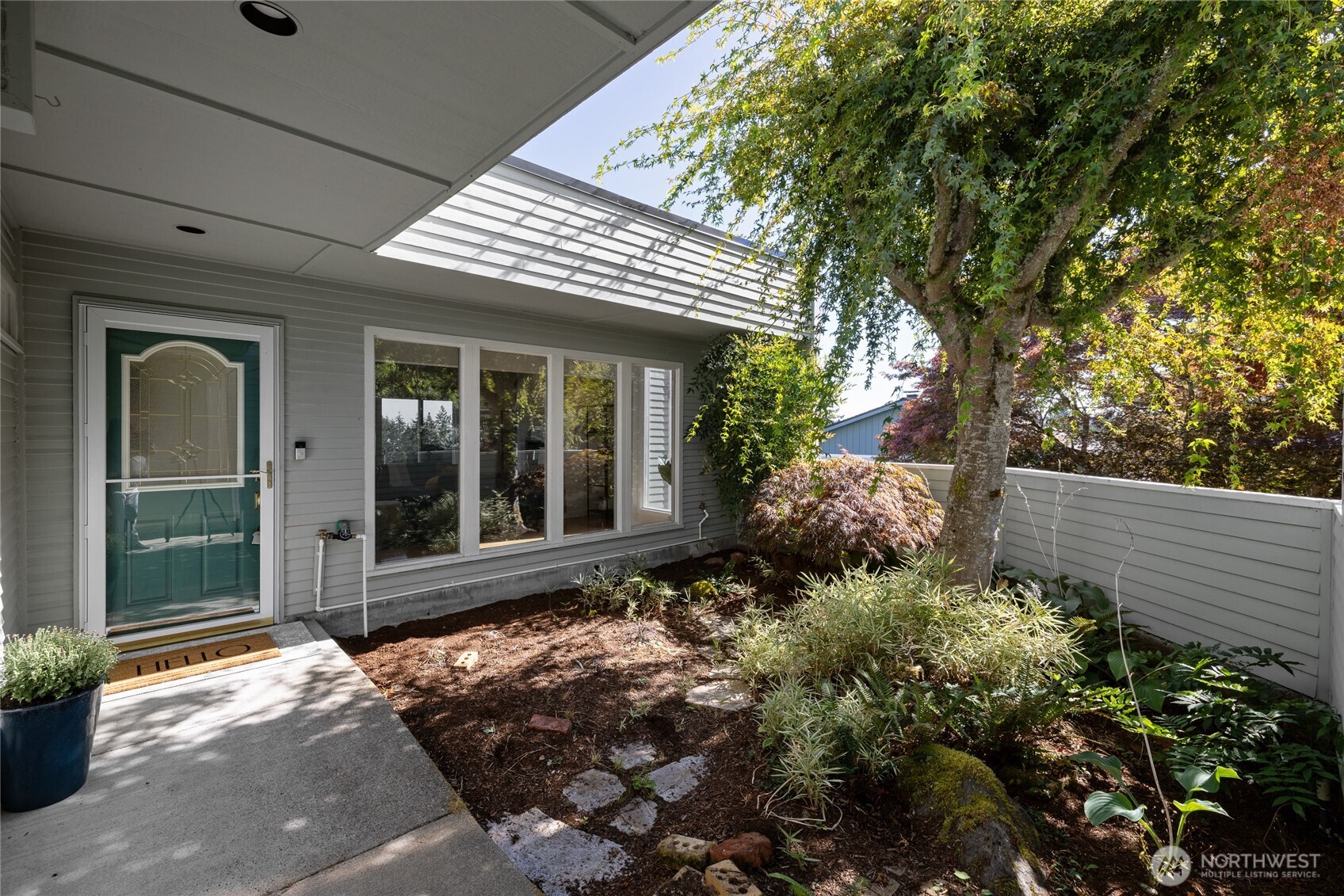 8152 Se Haida Dr Property Photo 4