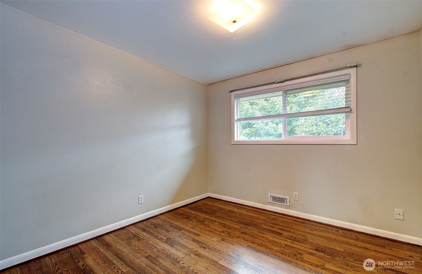 10106 Ne 23rd Avenue Property Photo 20