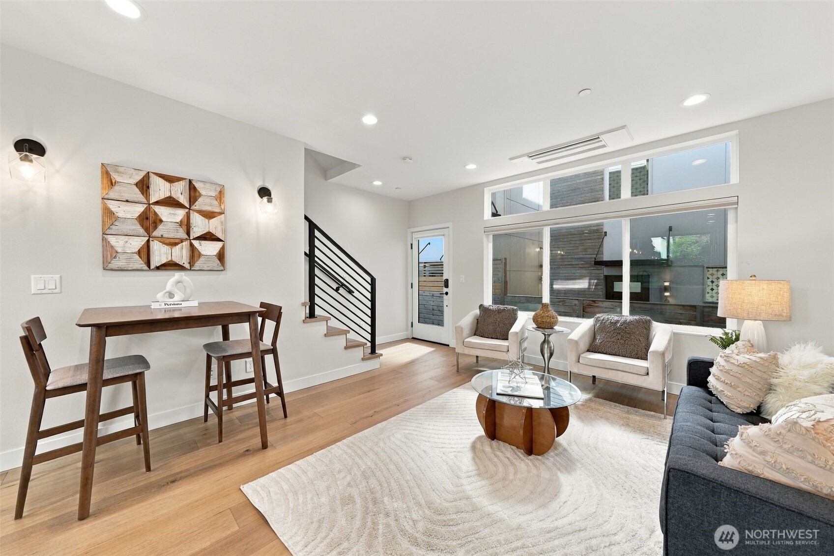 6016 California Avenue D Property Photo 5