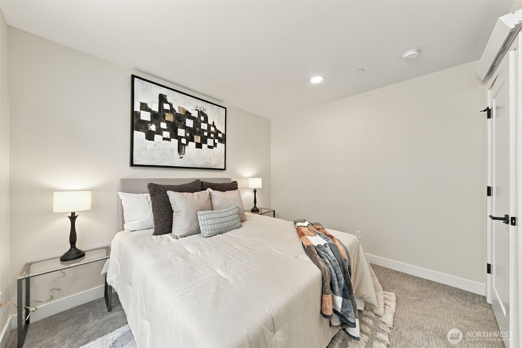 6016 California Avenue D Property Photo 16