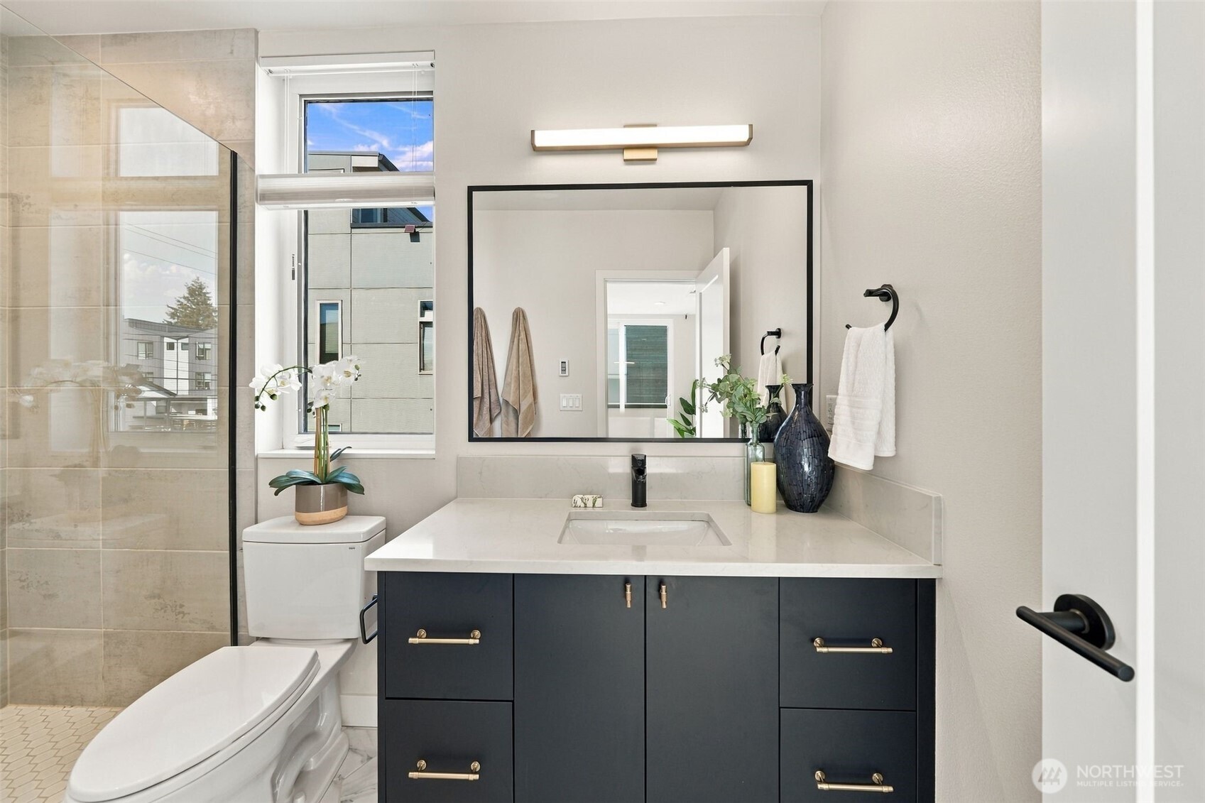6016 California Avenue D Property Photo 25