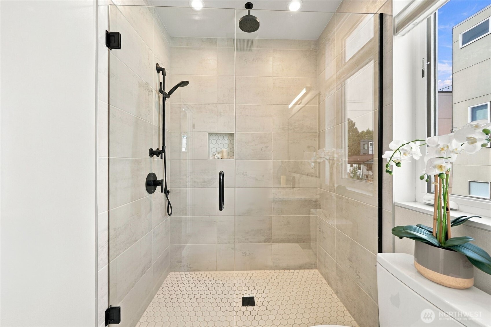 6016 California Avenue D Property Photo 26