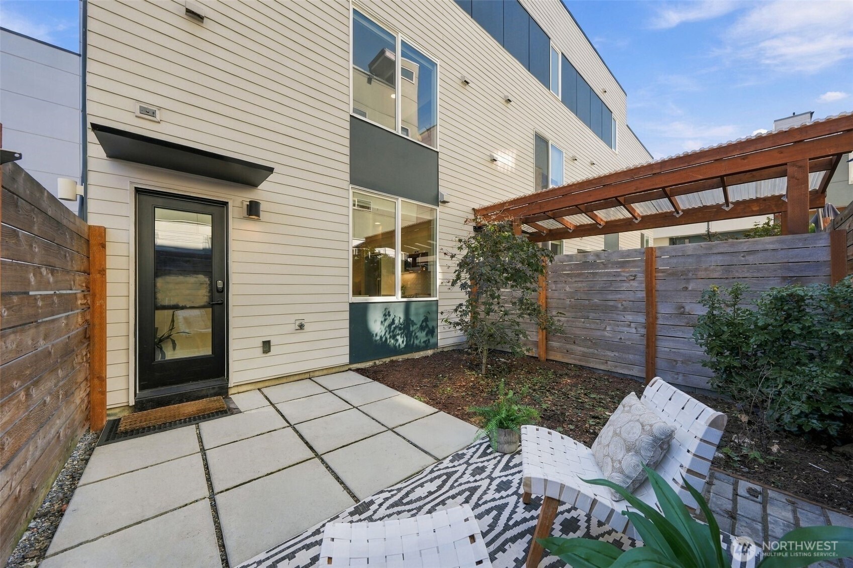 6016 California Avenue D Property Photo 31