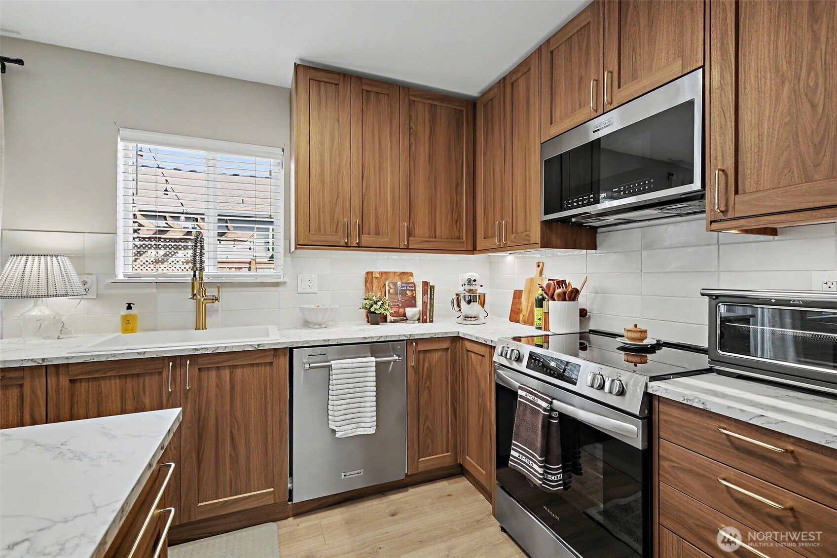 28112 239th Place Property Photo 13