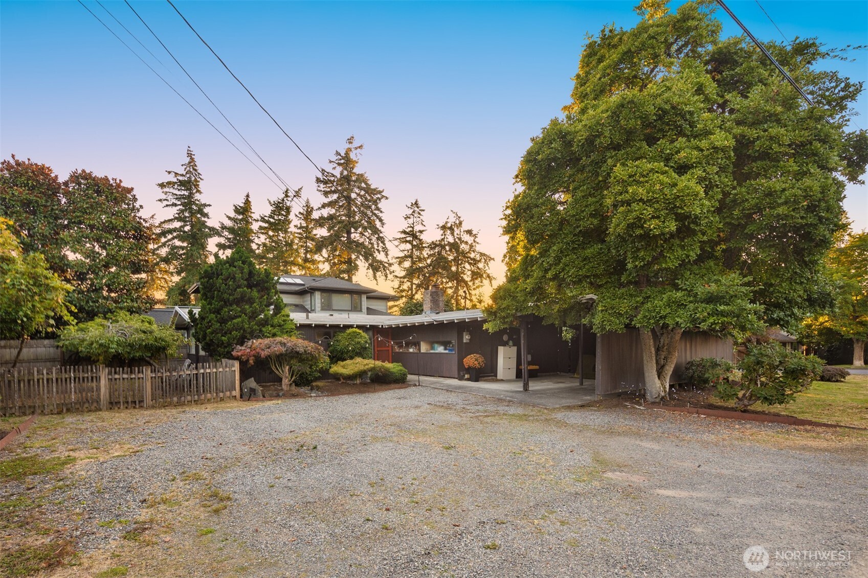 1250 6th Street Property Photo 3