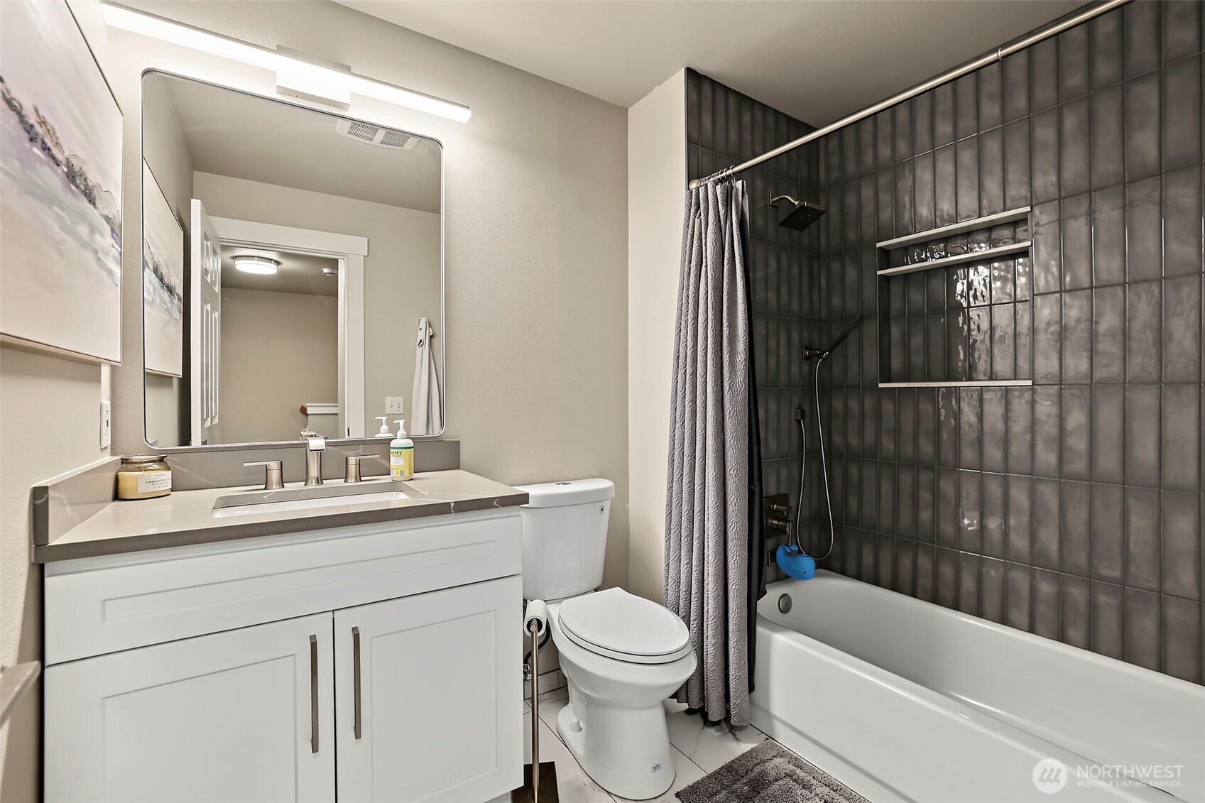 1131 115th Street E2 Property Photo 19