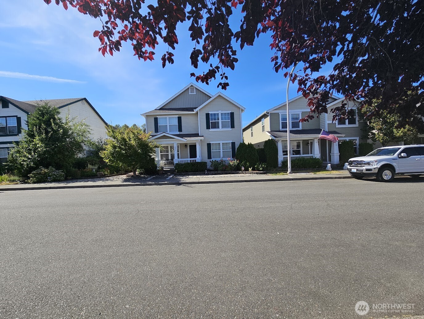 201 Glennwood Place Property Photo 2