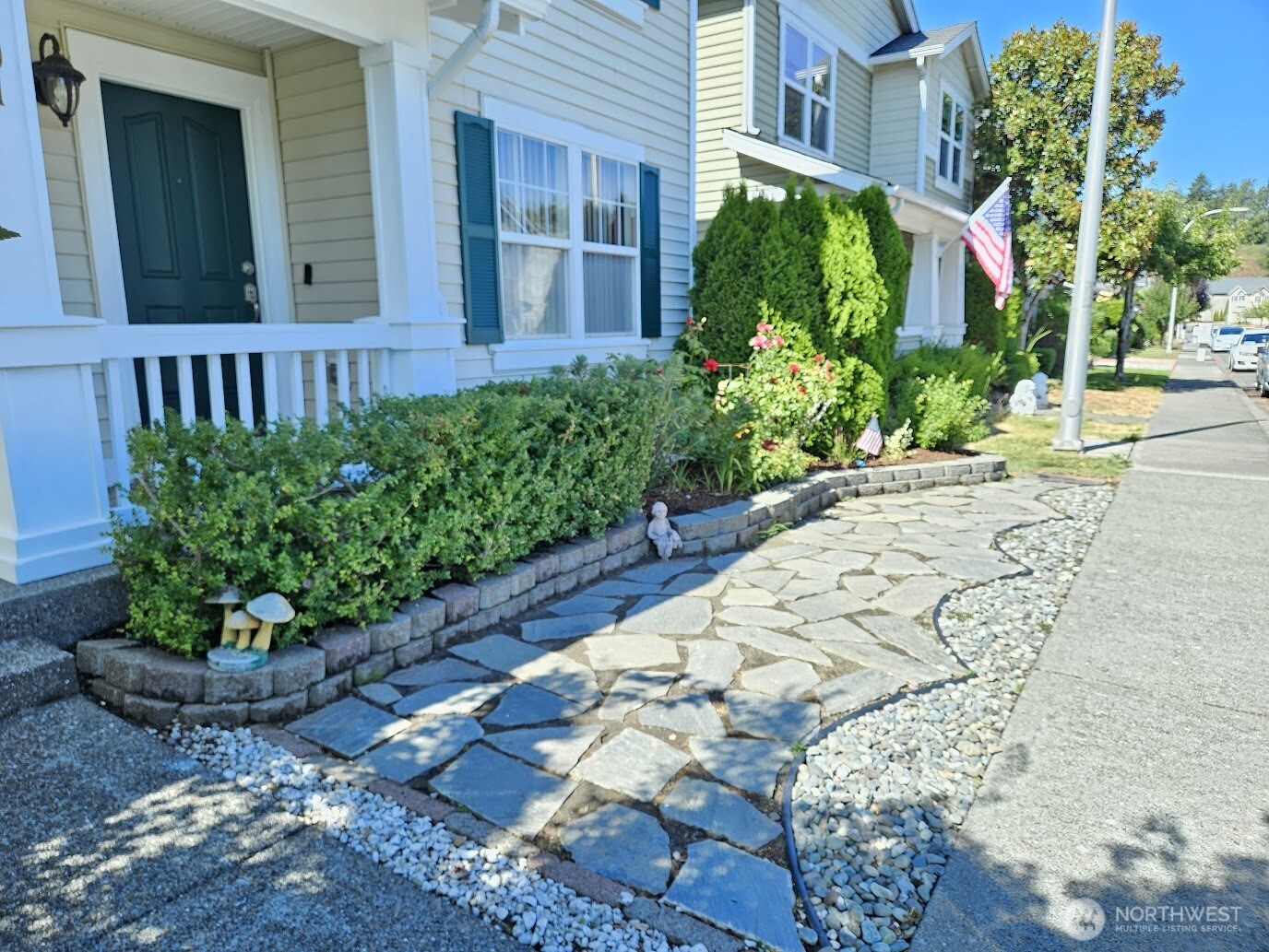 201 Glennwood Place Property Photo 3