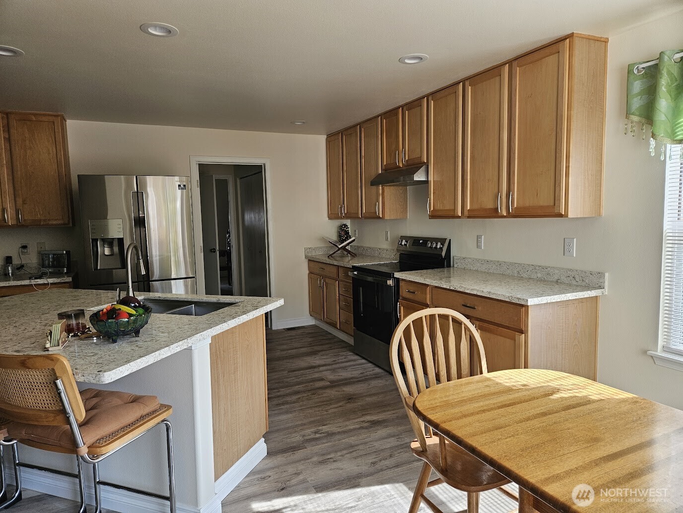 201 Glennwood Place Property Photo 10