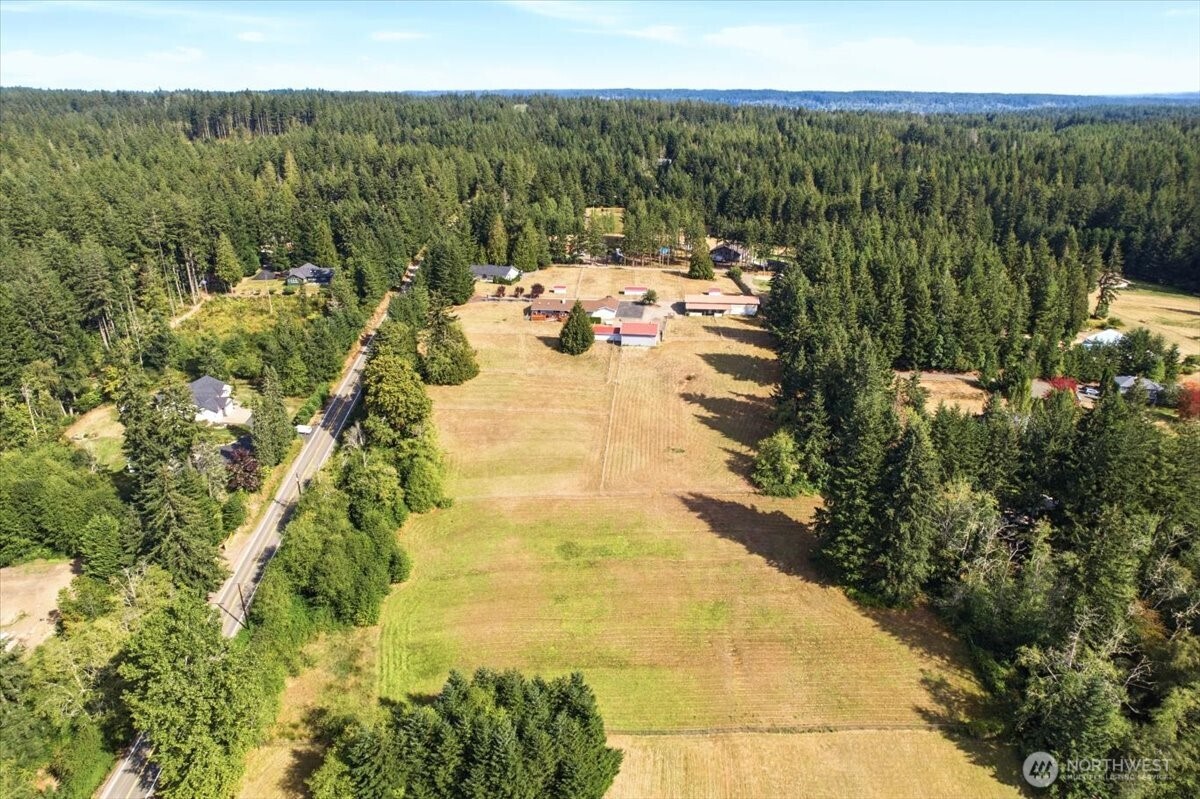 6370 Se Mullenix Road Property Photo 1