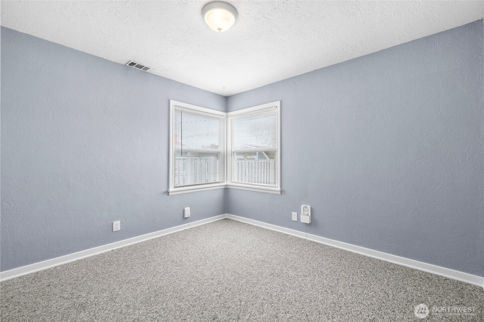376 Se Glencoe Street Property Photo 26