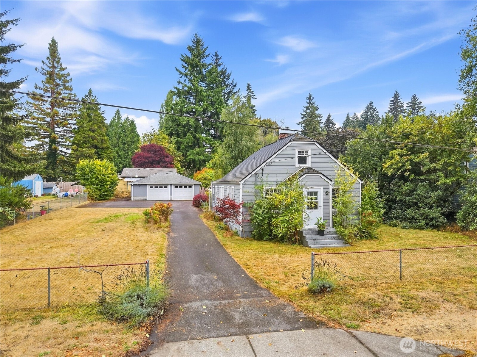 2807 18th Avenue Property Photo 2