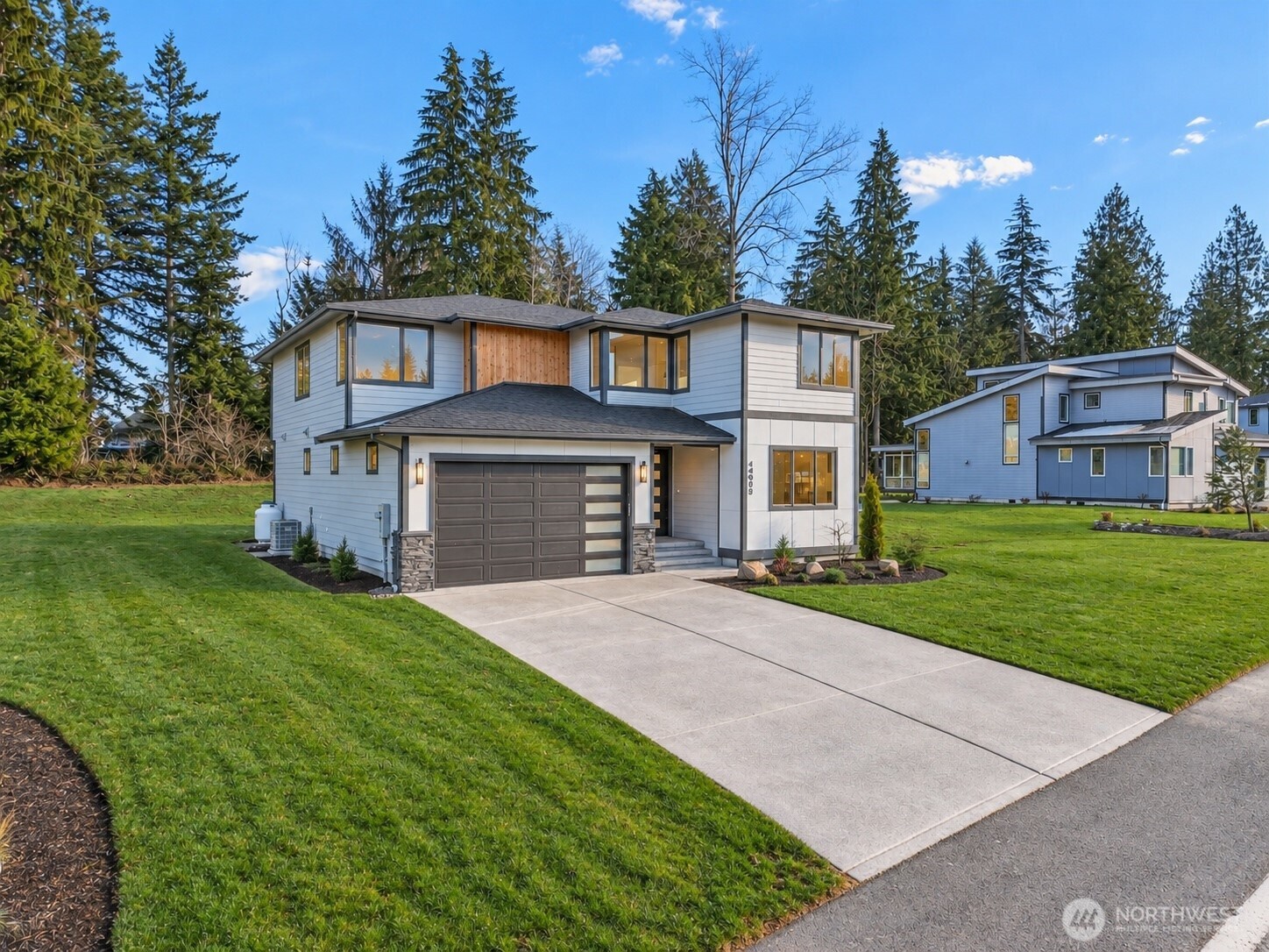 14921 250th Drive Property Photo 1