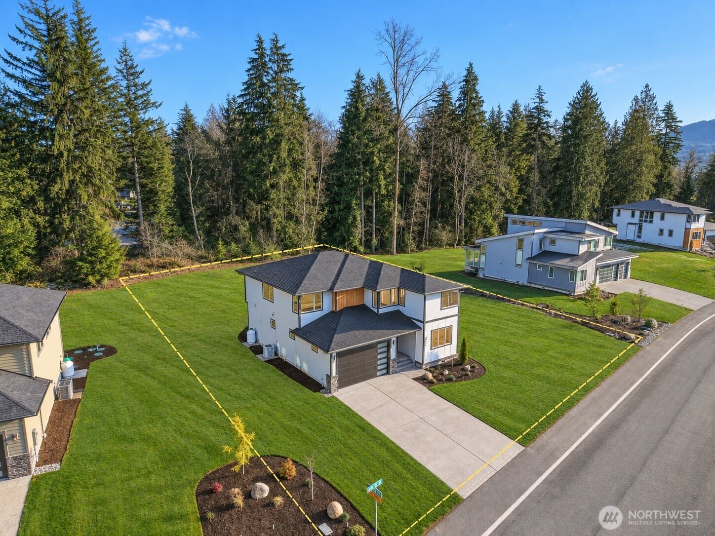 14921 250th Drive Property Photo 4