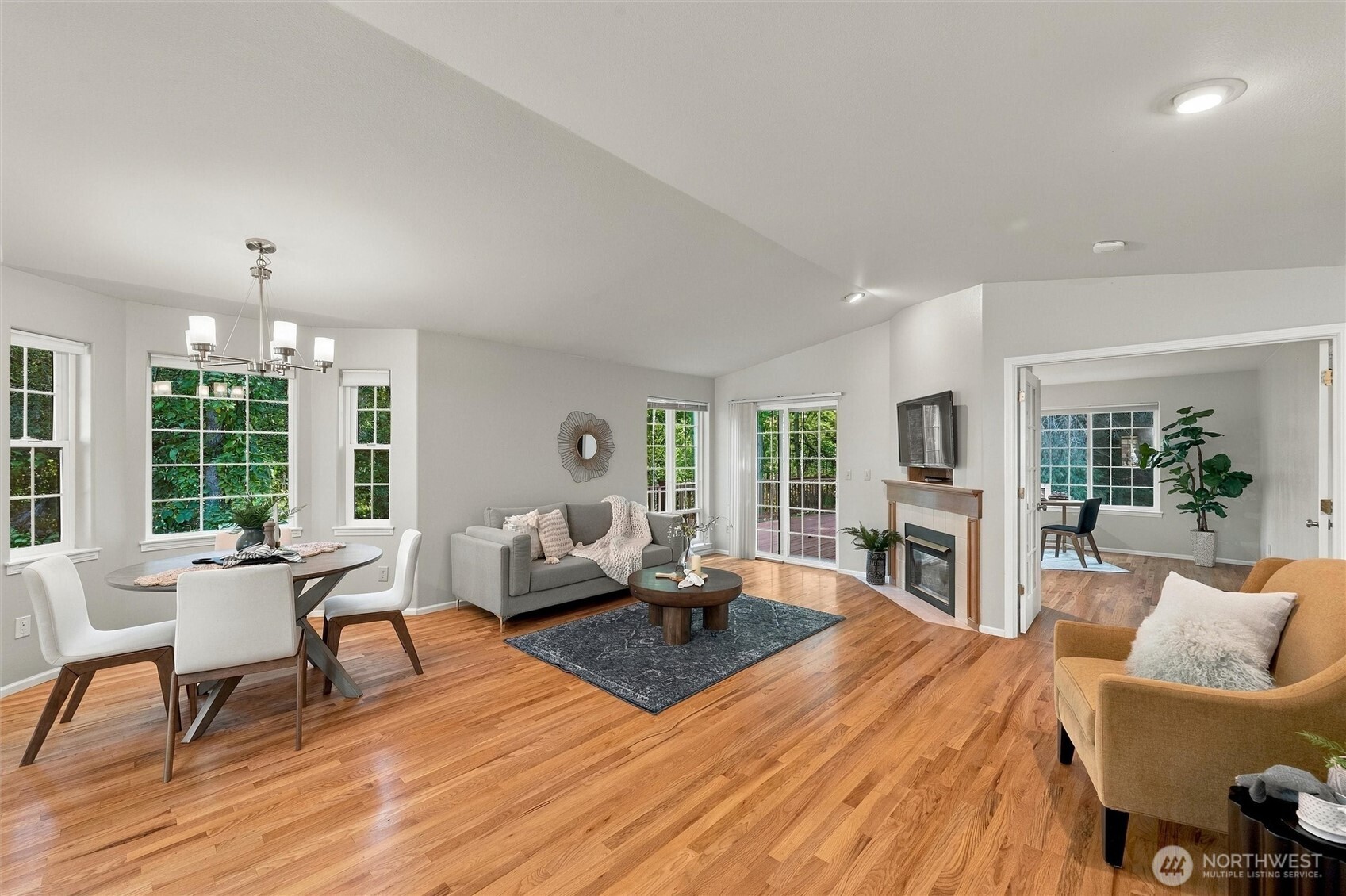 2532 New Haven Place Property Photo 3