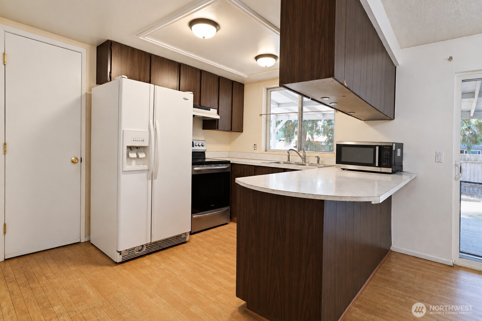 11375 Elder Avenue Property Photo 4