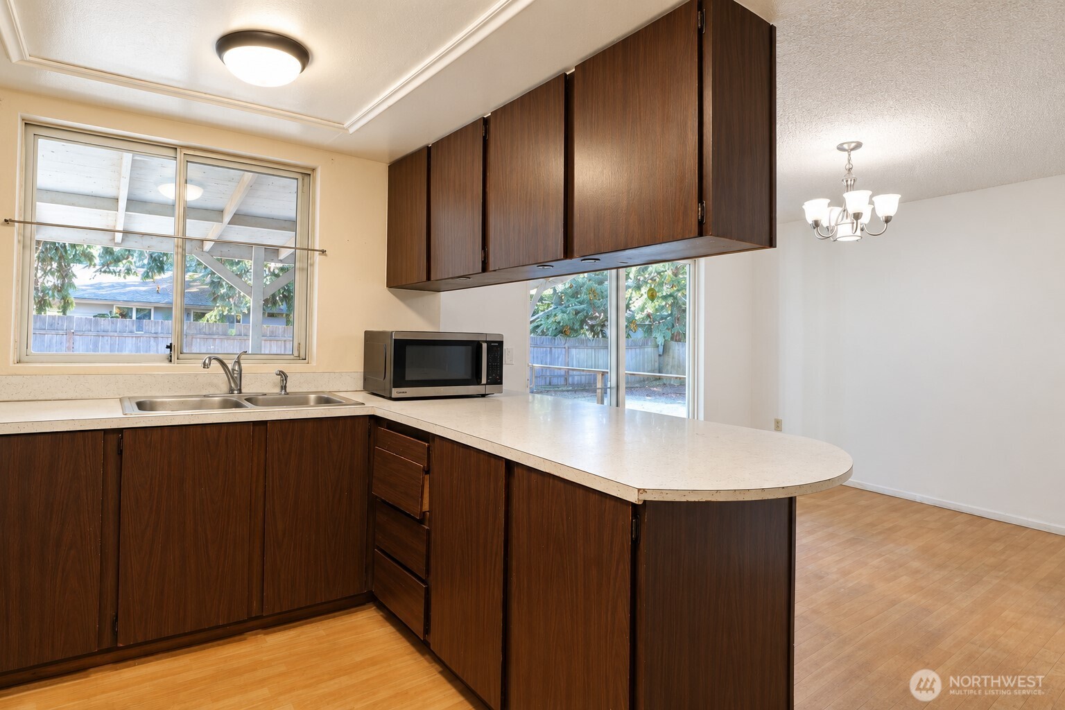 11375 Elder Avenue Property Photo 5