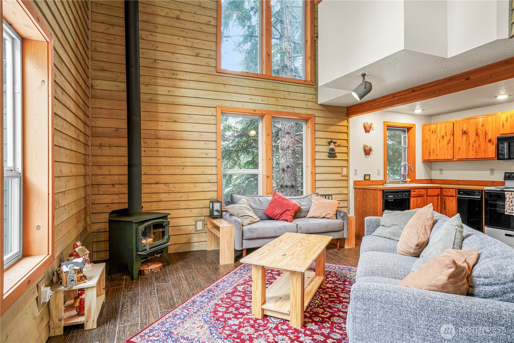 180 Chamonix Place Property Photo 10