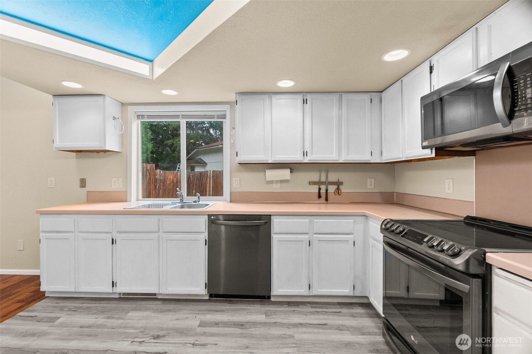 9101 Autumn Place Property Photo 8