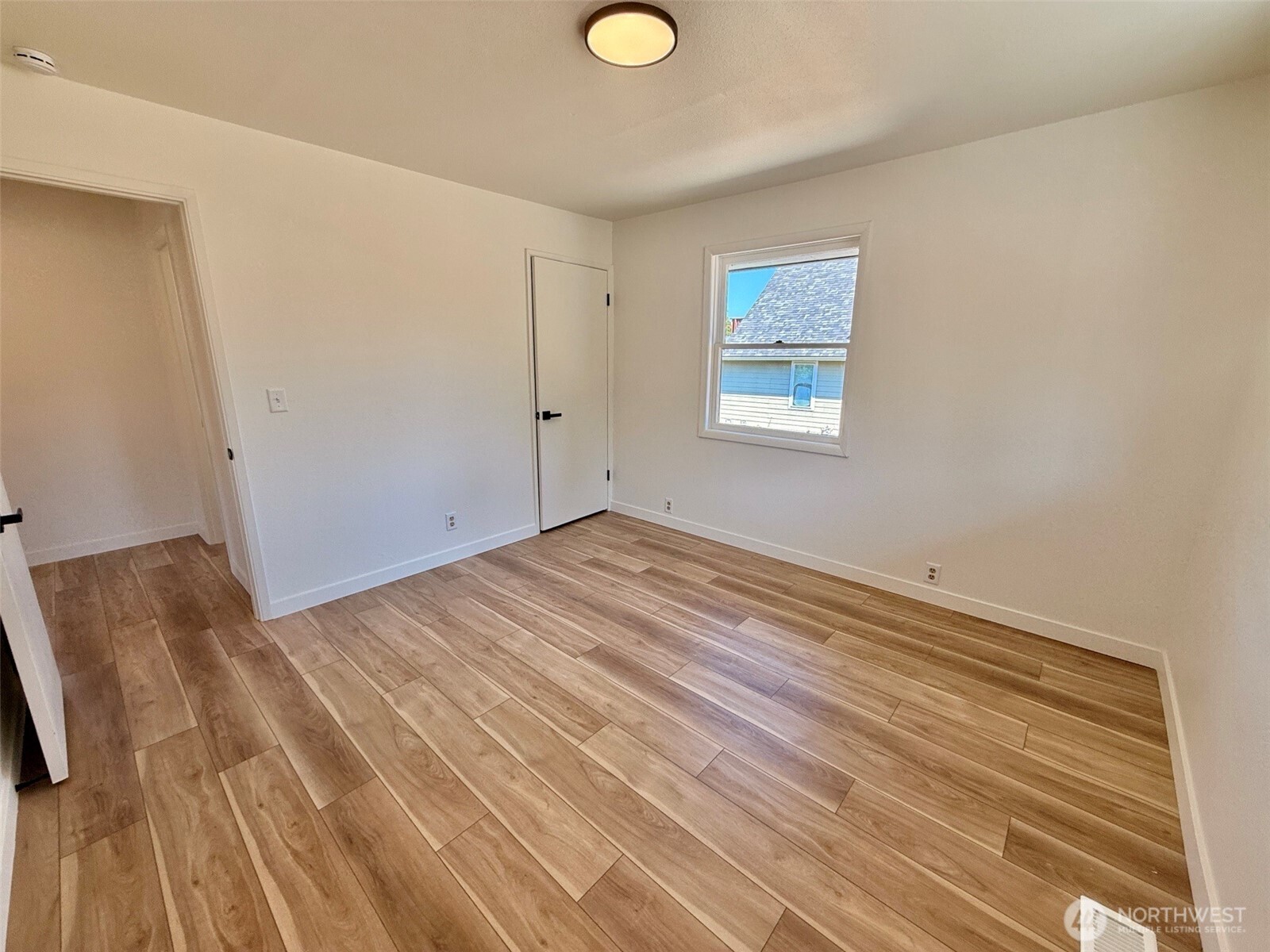 5611 N 48th Street Property Photo 17