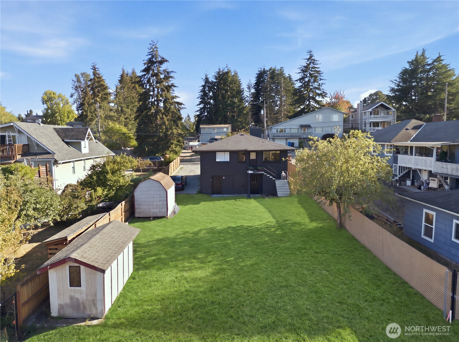 5611 N 48th Street Property Photo 20