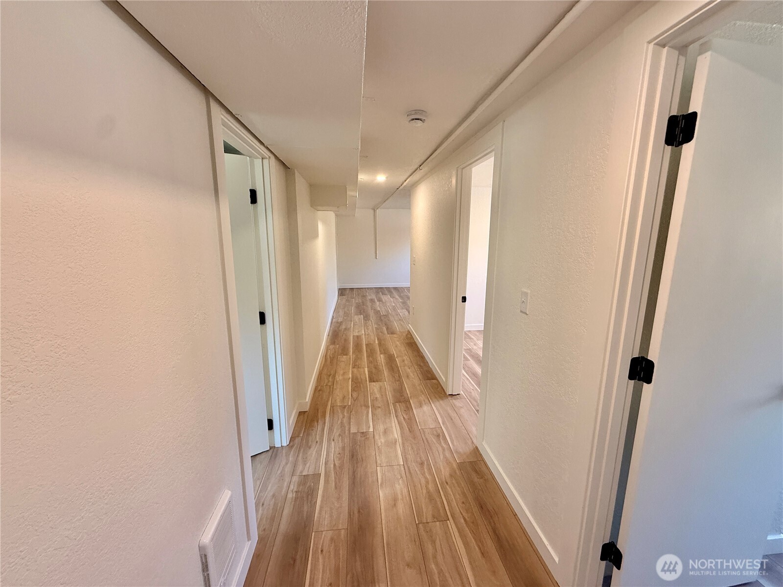 5611 N 48th Street Property Photo 25